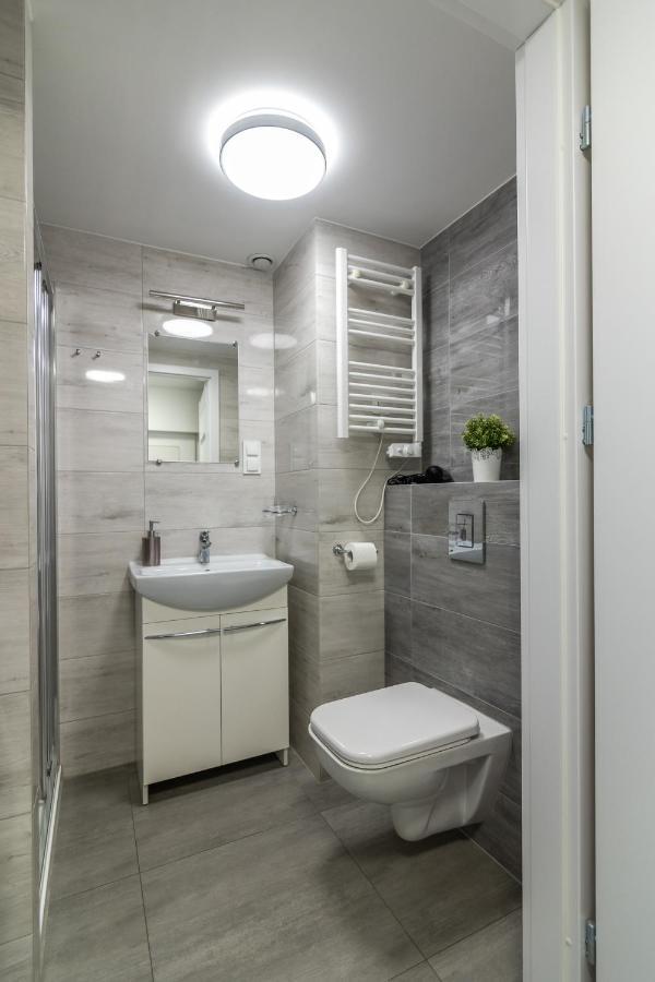 Studia Przy Lotnisku Od Wroclawapartament-Pl Экстерьер фото
