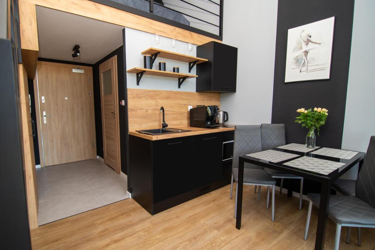 Studia Przy Lotnisku Od Wroclawapartament-Pl Экстерьер фото